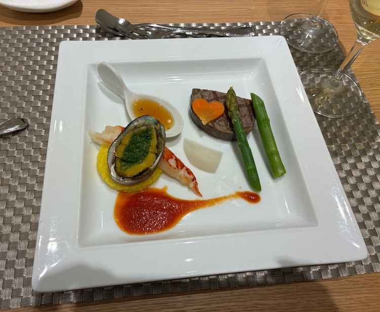 お肉が柔らかくて美味しかったです。