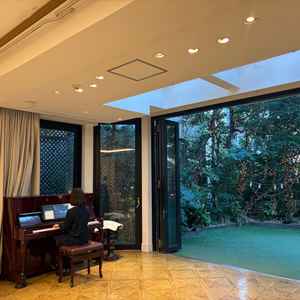 披露宴会場から見るお庭もいい感じです