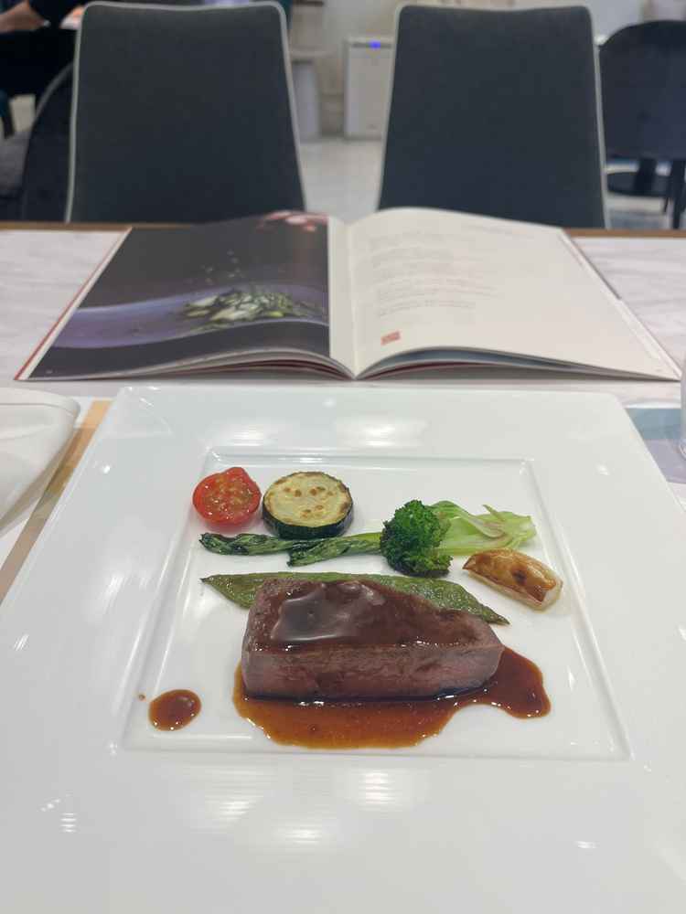 赤みのお肉、美味しかったです。