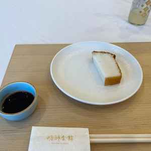 米粉パン。塩味とお米の甘みもあって美味しかった。