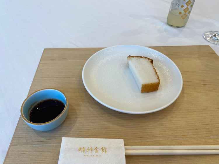 米粉パン。塩味とお米の甘みもあって美味しかった。