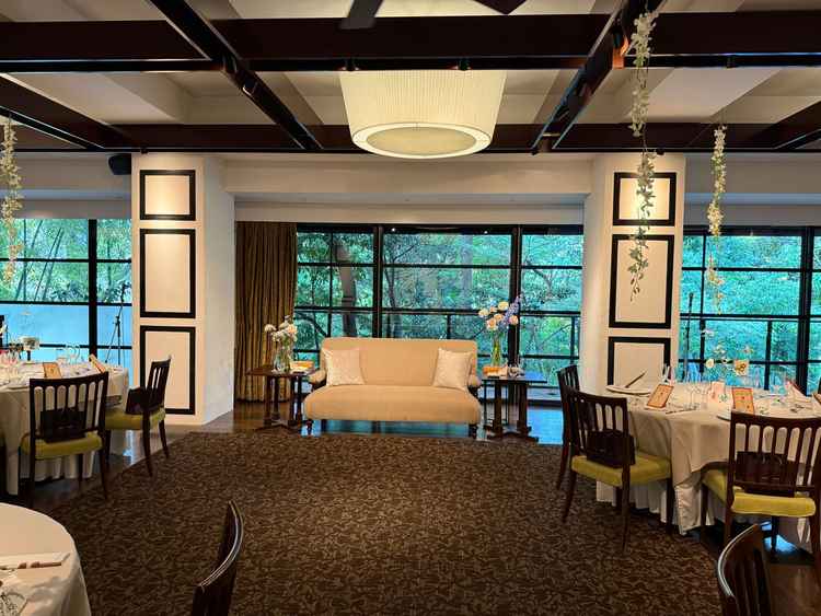 高砂の雰囲気がアットホームな感じで良かった。参列者との距離感が近く感じられることも魅力的でした。