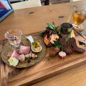 ワンプレートでの試食のご提供。1品1品がとても丁寧に作られていて見た目だけでなくお味も大満足でした。