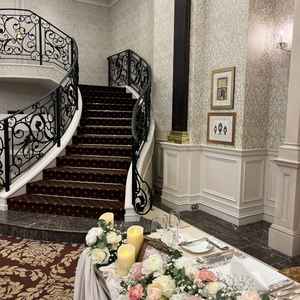 螺旋階段の披露宴会場