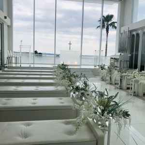 真っ白なチャペル。言葉はいらないほど素敵な空間でした。