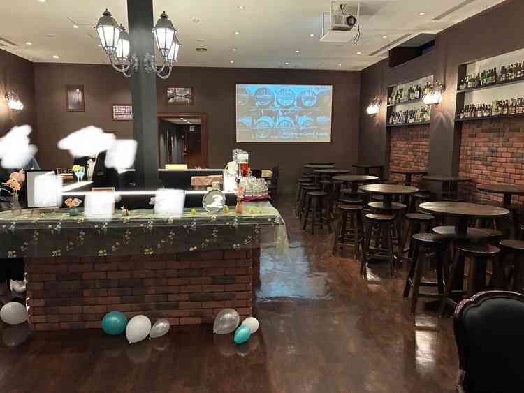 ロビーはレンガ調でバーのような雰囲気！とてもおしゃれ✨