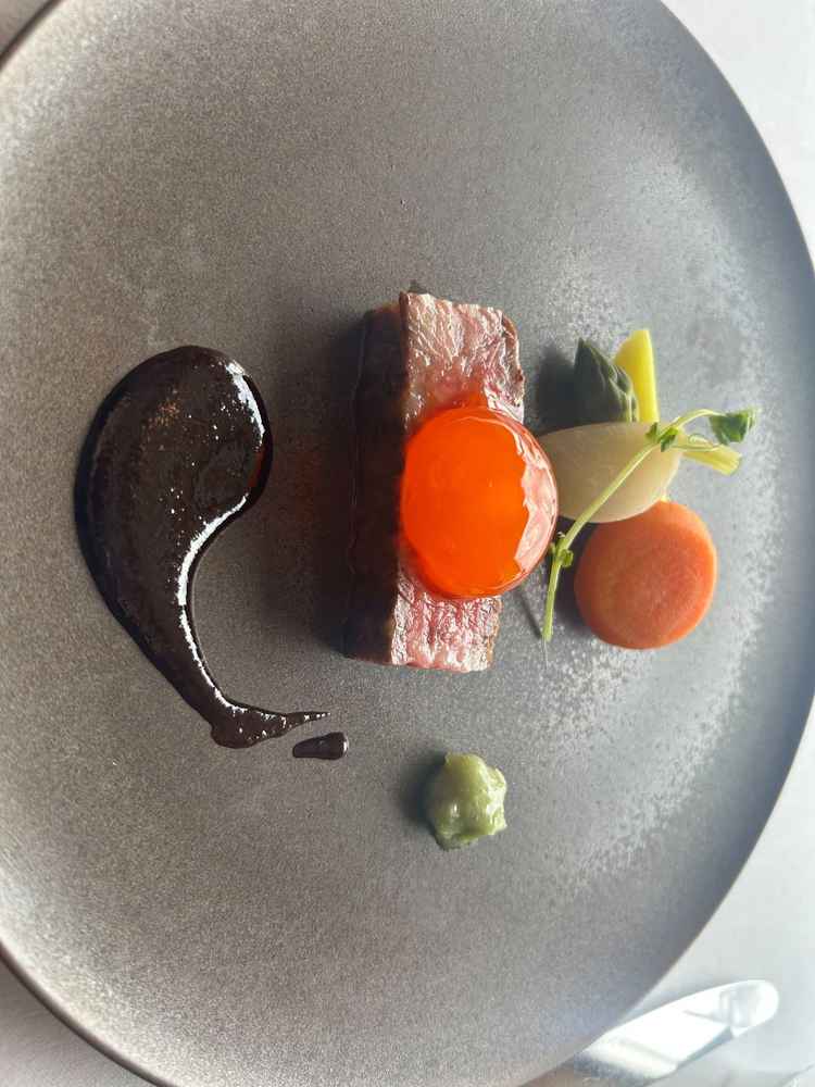 ステーキがとても柔らかく美味しかった。きのこのスープもいただいたが、写真を撮り忘れてしまった。