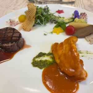 試食会のメイン料理。お肉が柔らかくて美味しかったです。