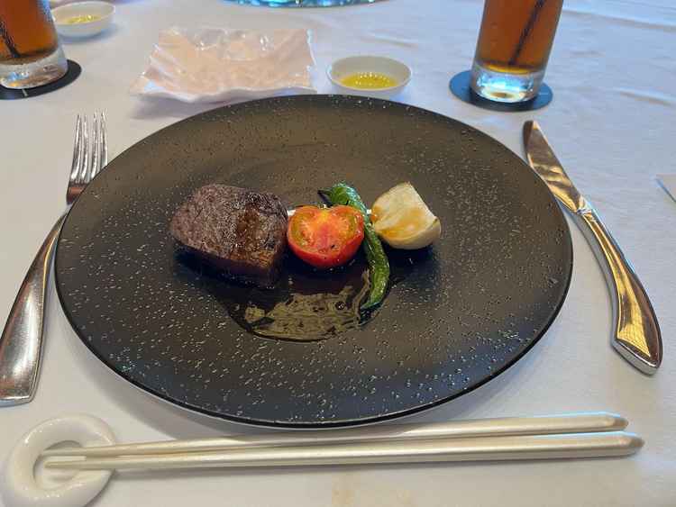 年配の方も多いと思うので脂が多くなくとても美味しいご飯で満足度が高かった。