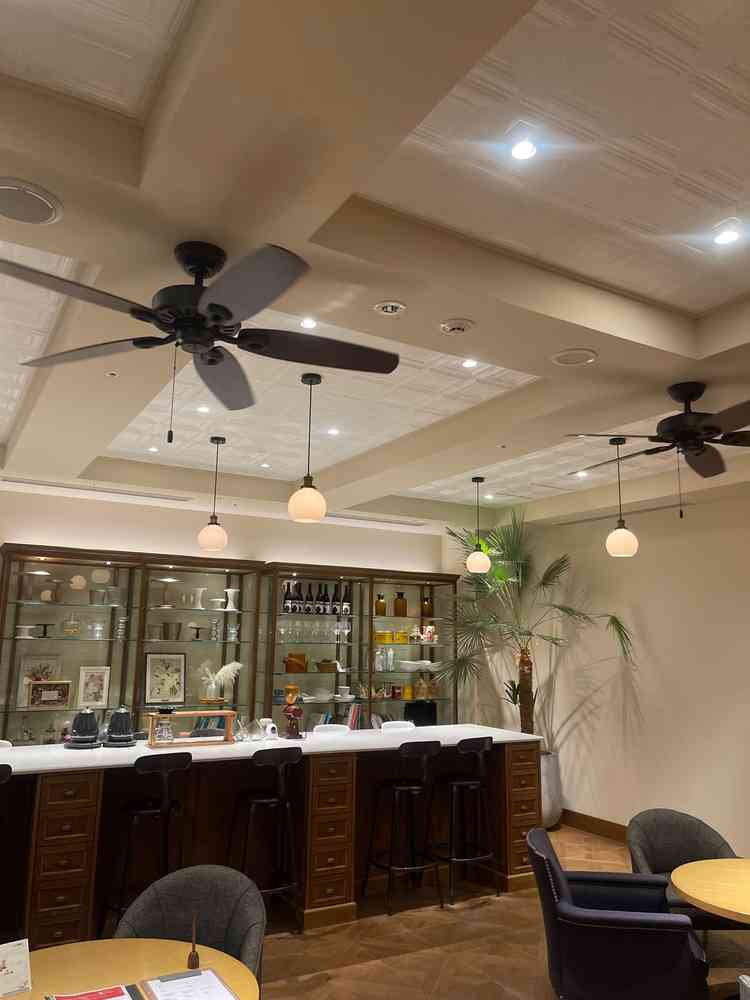 個性あふれるウェディングサロン！