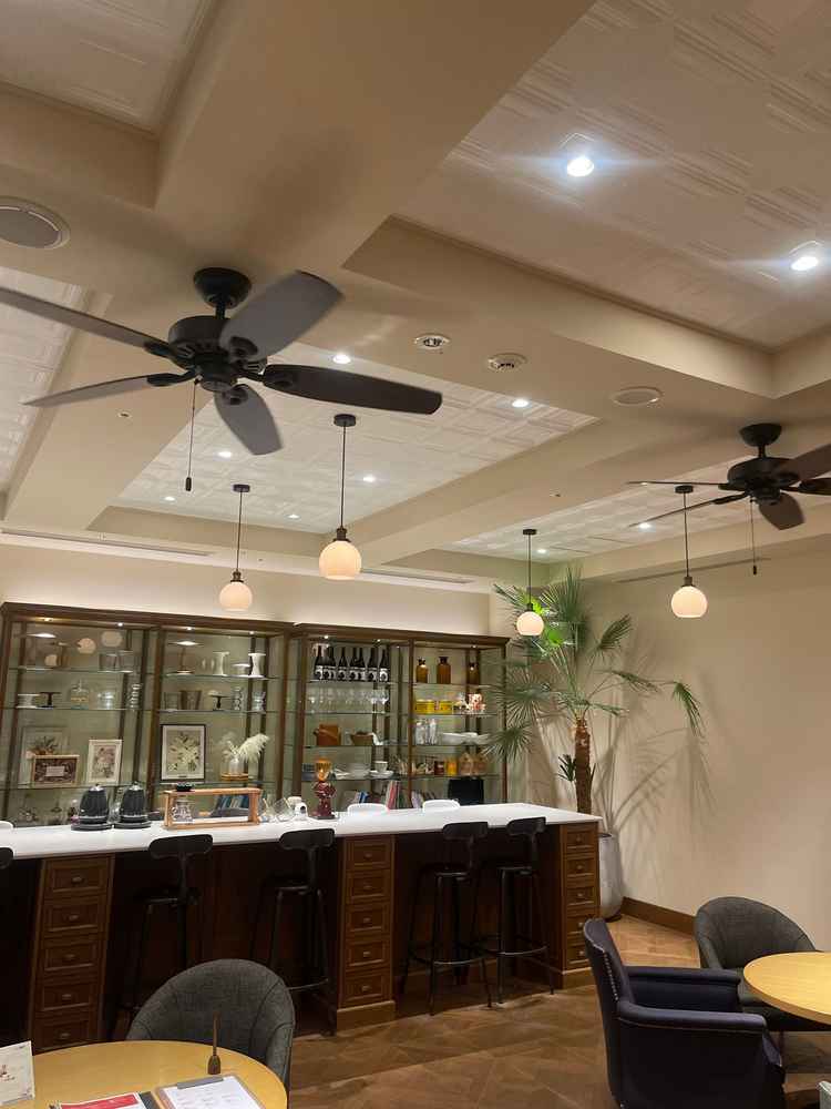 個性あふれるウェディングサロン！