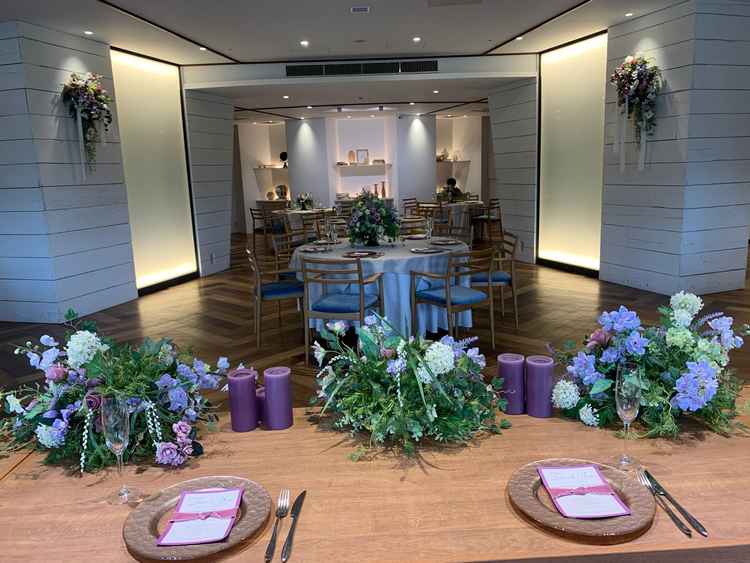 高砂から見た披露宴会場