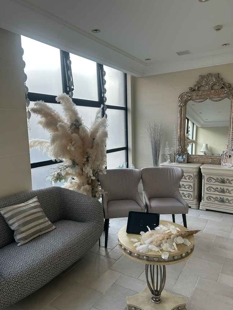 チャペル横の控室も素敵でした