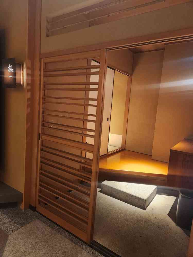 和食の披露宴は貸しきりになる。その際に個室が利用できる