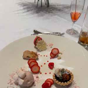 クリスマス仕様のデザートが可愛くて美味しかったです。