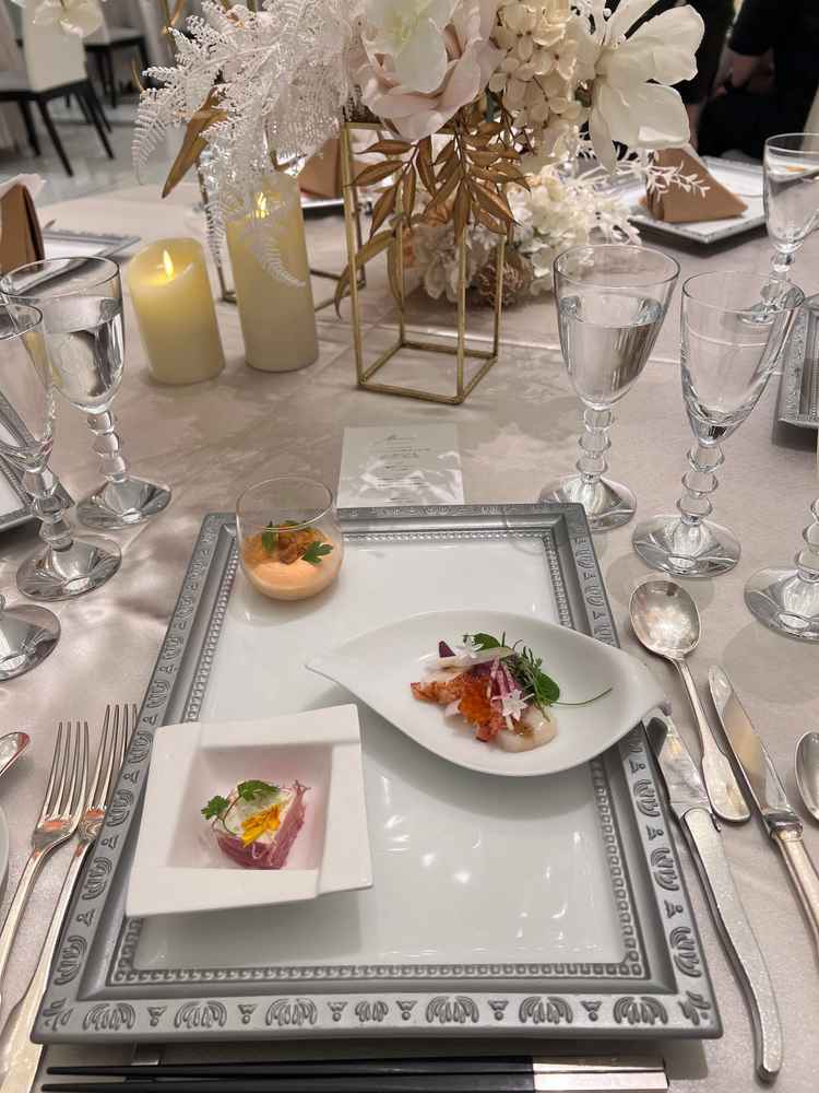 試食前菜。50種類の前菜の中から提供したい前菜を事前に選び、参加者に提供される。