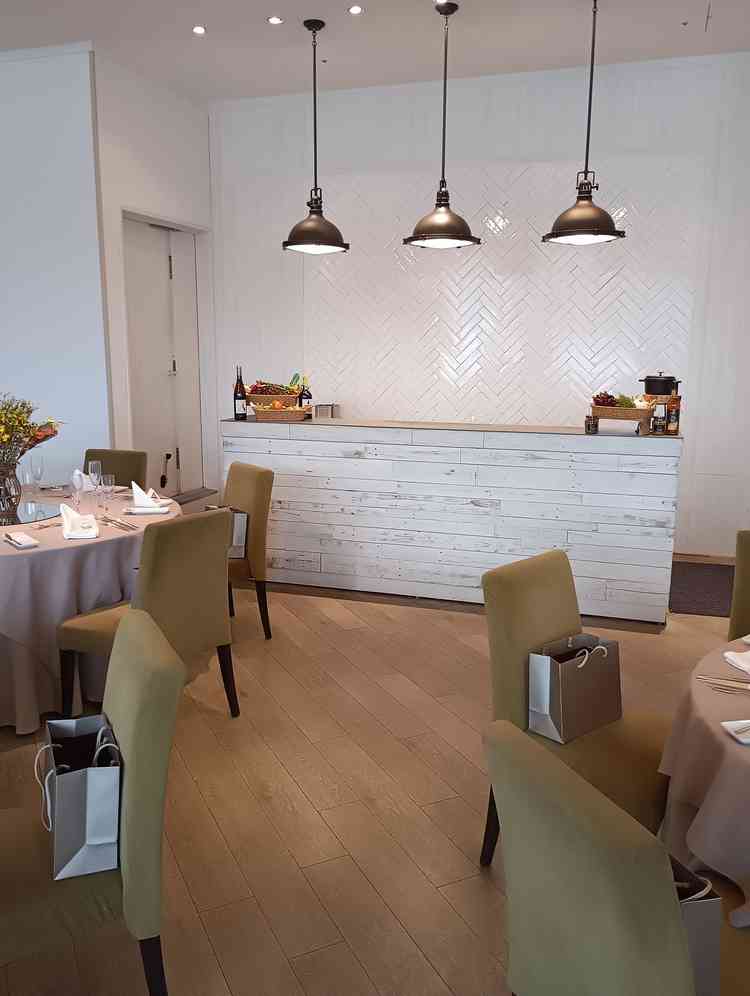 オープンキッチン