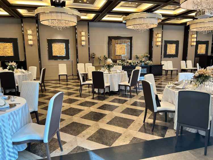 披露宴です。大人っぽい雰囲気でした。