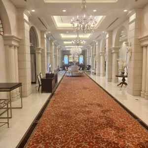 正面玄関から入ったところにあるロビー