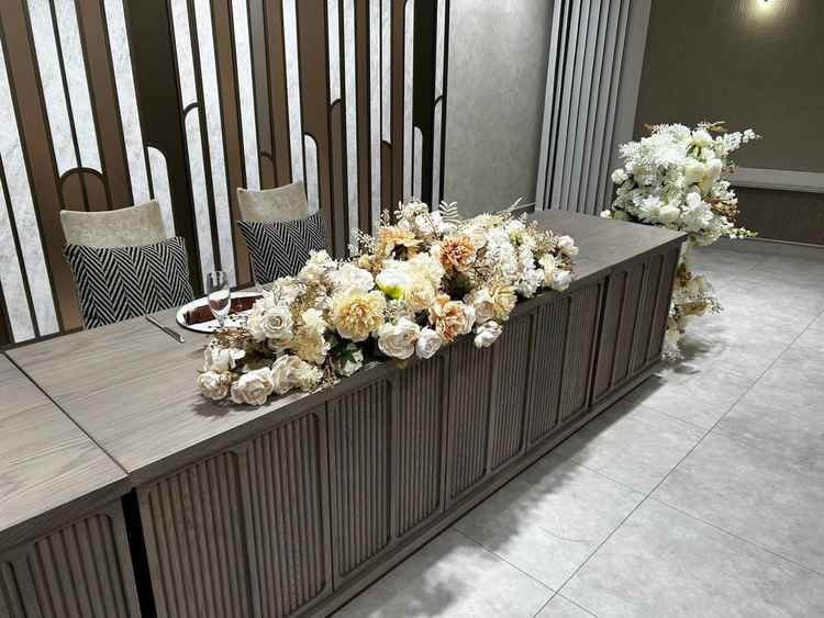 100名の会場の高砂