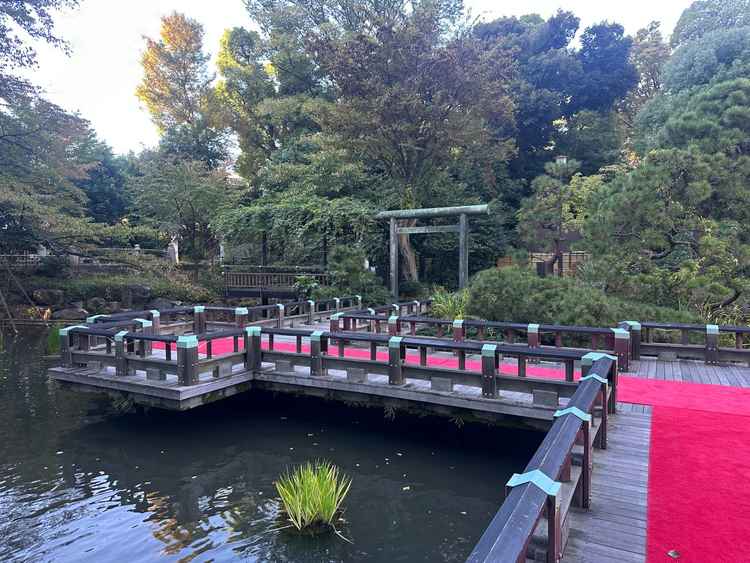 神前式から始まる日本庭園