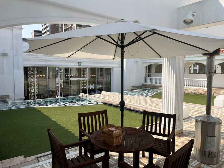 ガーデンの中庭でここでも式を挙げることができ多角度で活用出来ます。