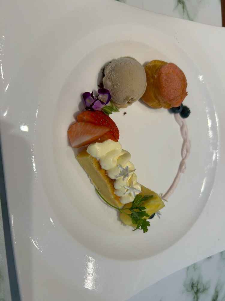 試食のデザートの写真