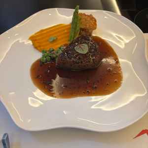 試食会でいただいた、メイン料理のフィレ肉です。柔らかくボリューミーでとても満足でした。
