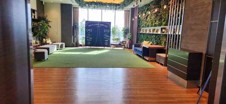 披露宴会場の前のウェルカムスペースです。広くて装飾がたくさんできそうだなと思いました。