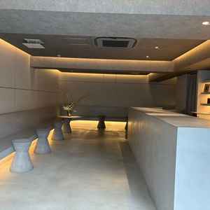 ウェルカムスペース。カウンターでフラワーバイキングなどをすることができることが魅力的でした。