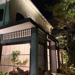 エントランスにはウェルカムスペースを設けることができますが、そのままでも十分おしゃれ。