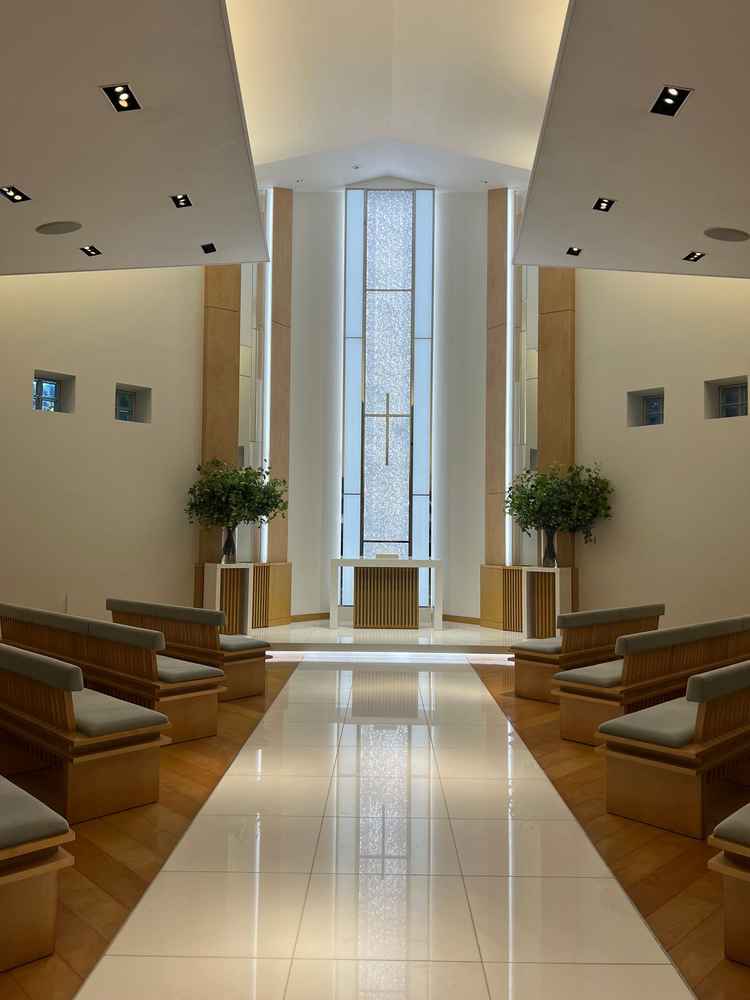 チャペル。写真より広く感じた