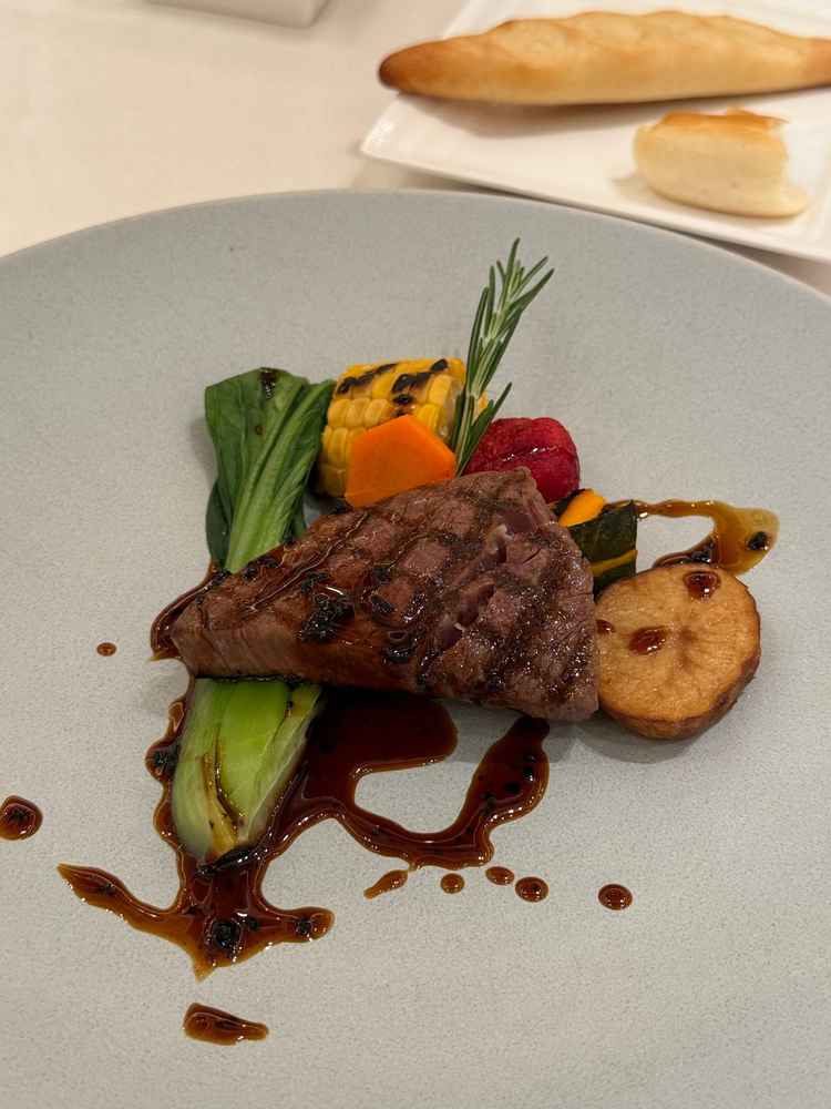 試食のメインの黒毛和牛
