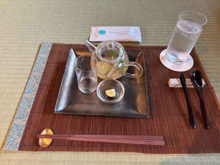 土瓶蒸しのようなもの。試食