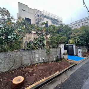 細い路地にあるため式場周辺は静かで落ち着いていました