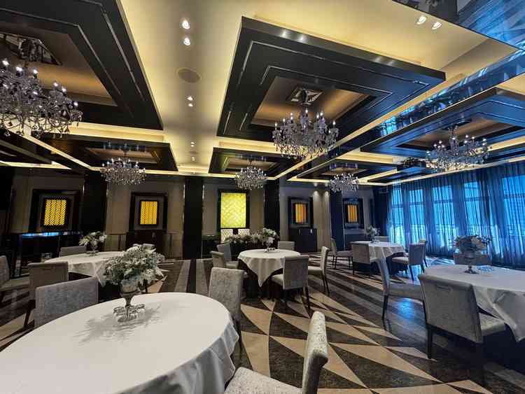 パーティ会場２箇所目