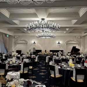 この披露宴会場の雰囲気がとても高級感があり、この披露宴を使用することをきめました。