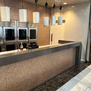 披露宴会場のオープンキッチンの写真です。