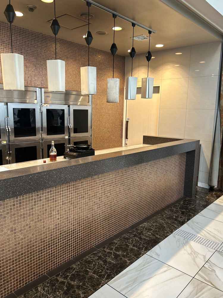 披露宴会場のオープンキッチンの写真です。