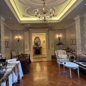 フラワーシャワーが外でできない時はここでやるとの事でした