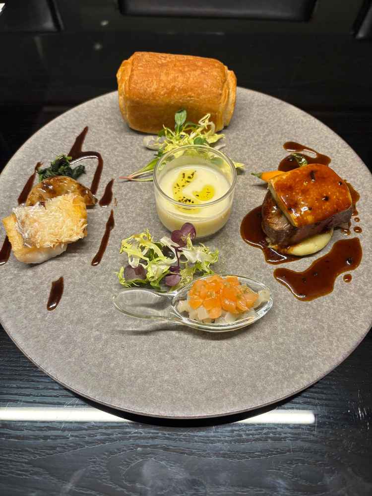 試食いただきました。パンが美味しかったです。