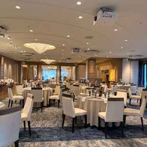 雰囲気の異なるナチュラルな披露宴会場