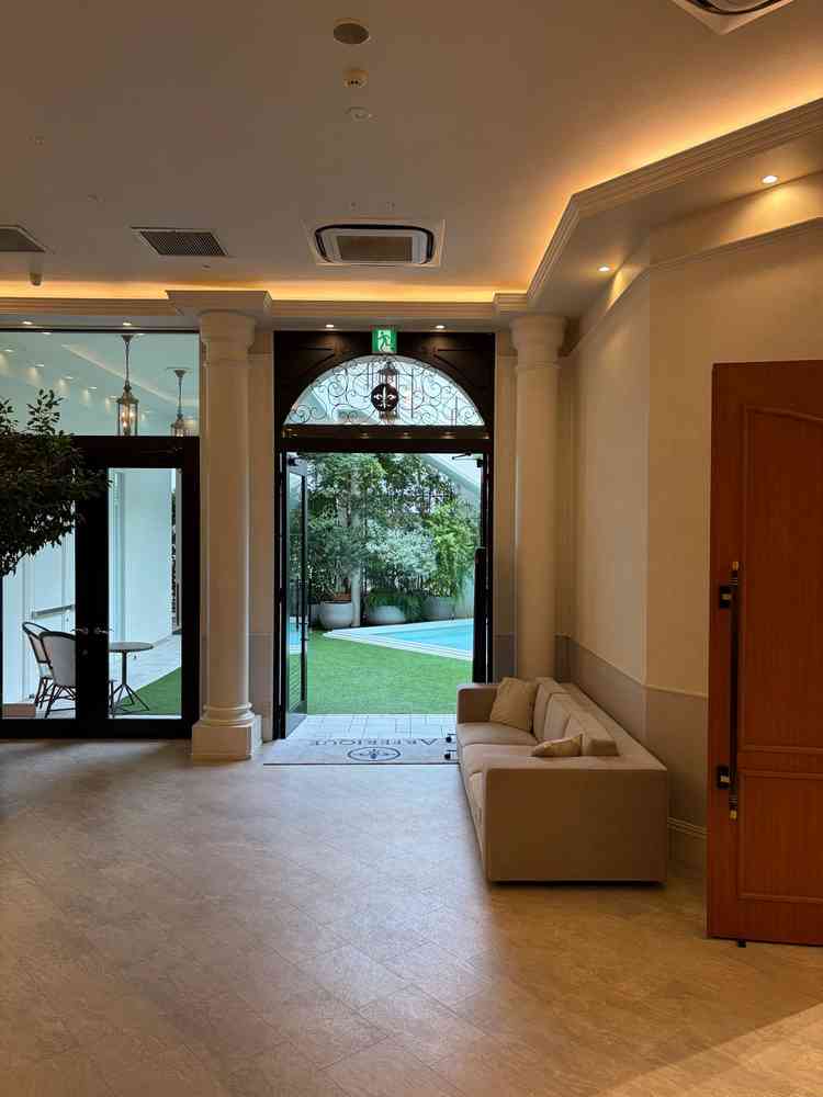 披露宴会場の前