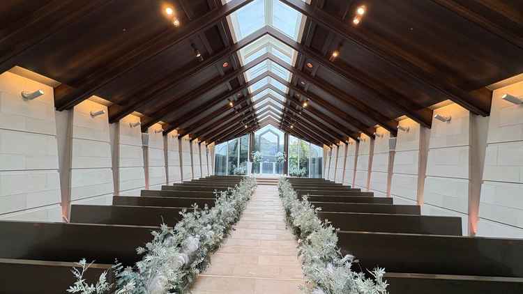 インフィニティーなんとか(挙式場)