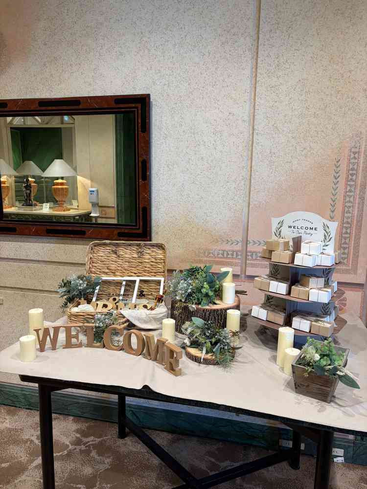 ウェルカムスペースはモデル用のデザインが施されていました。当日は好きなように装飾ができるとのことです