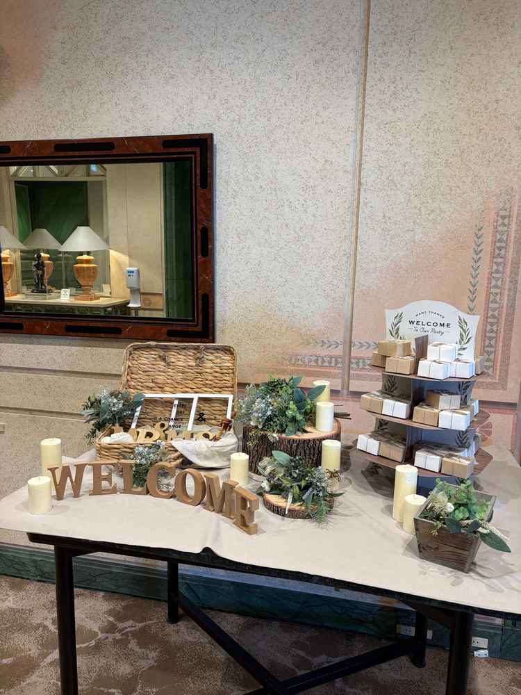 ウェルカムスペースはモデル用のデザインが施されていました。当日は好きなように装飾ができるとのことです