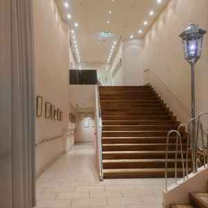 階段を利用して写真撮影が可能です