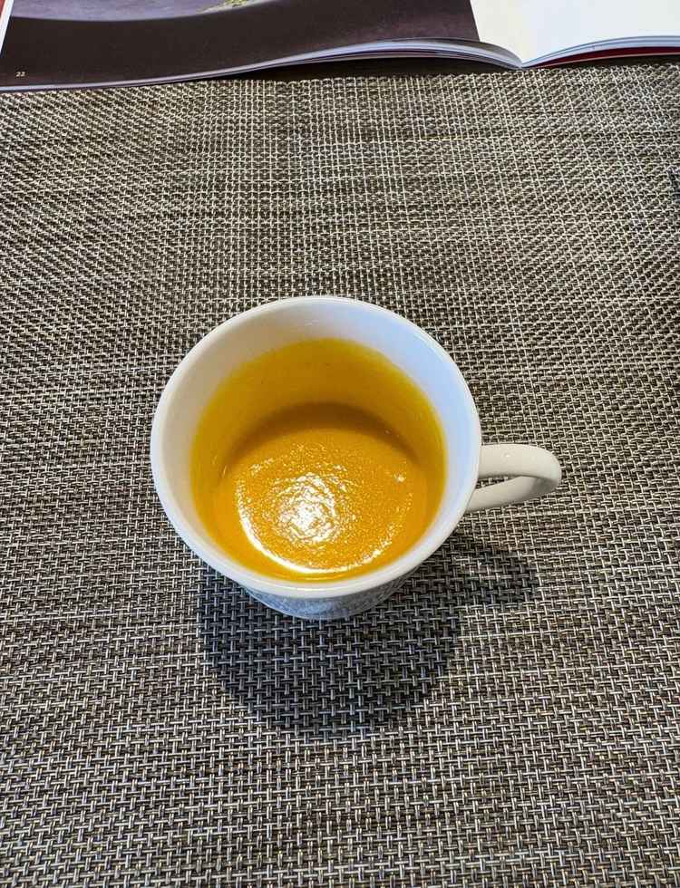 こちらは試食のかぼちゃスープの写真です。甘みととろみがいい具合で飲みやすかったです。