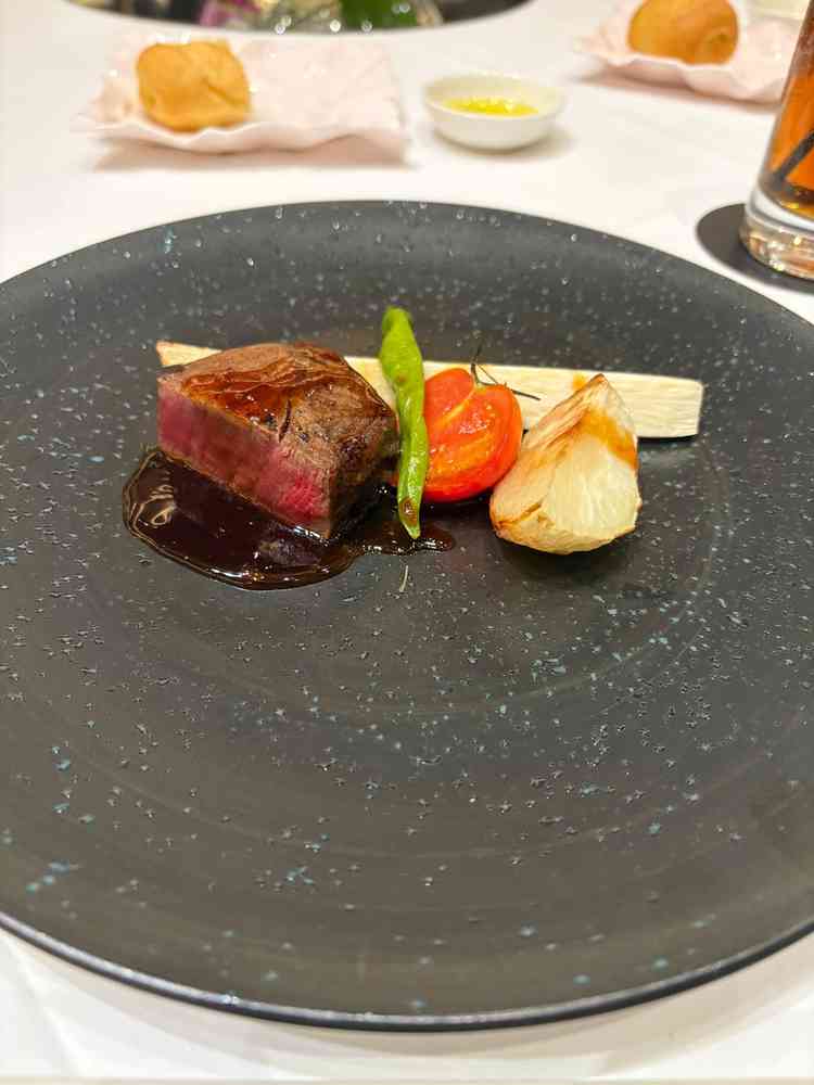 試食でいただいたメイン料理。美味しかったものの、特別美味しいかと言われるとそうでもない。