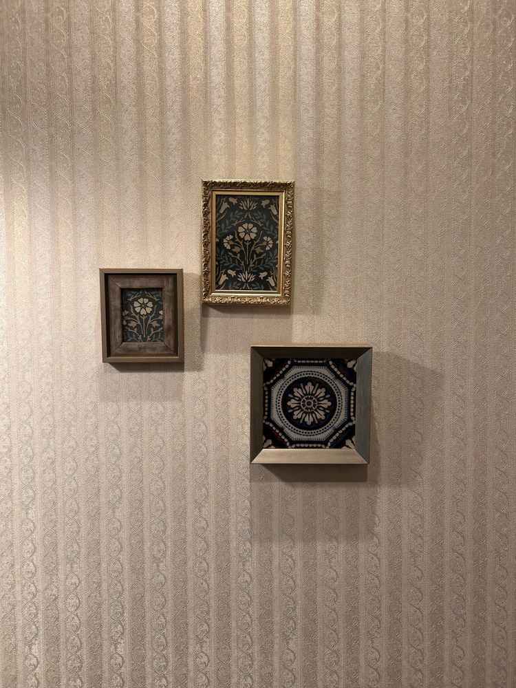 館内の壁に飾られたイラスト。館内のいたるところに絵が飾られており、道中も雰囲気が作られていてよい。